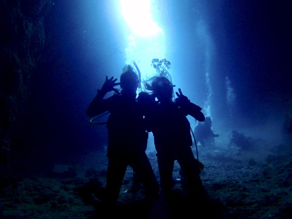 PADIアドバンス講習 青の洞窟