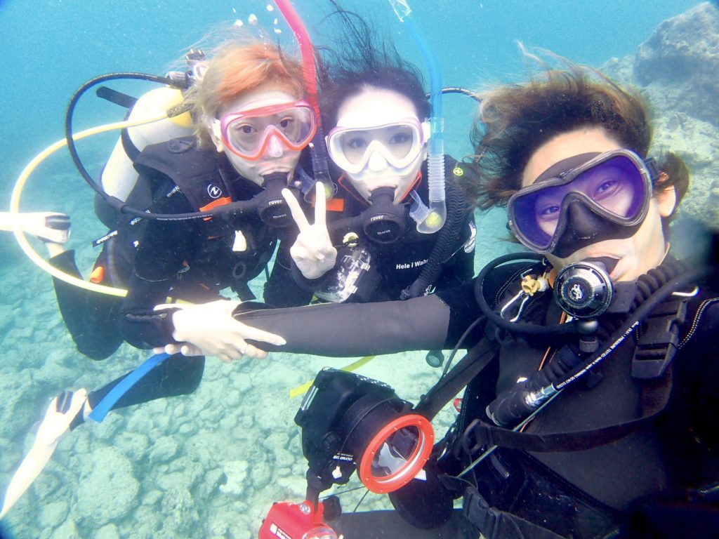 女性ダイバー 沖縄