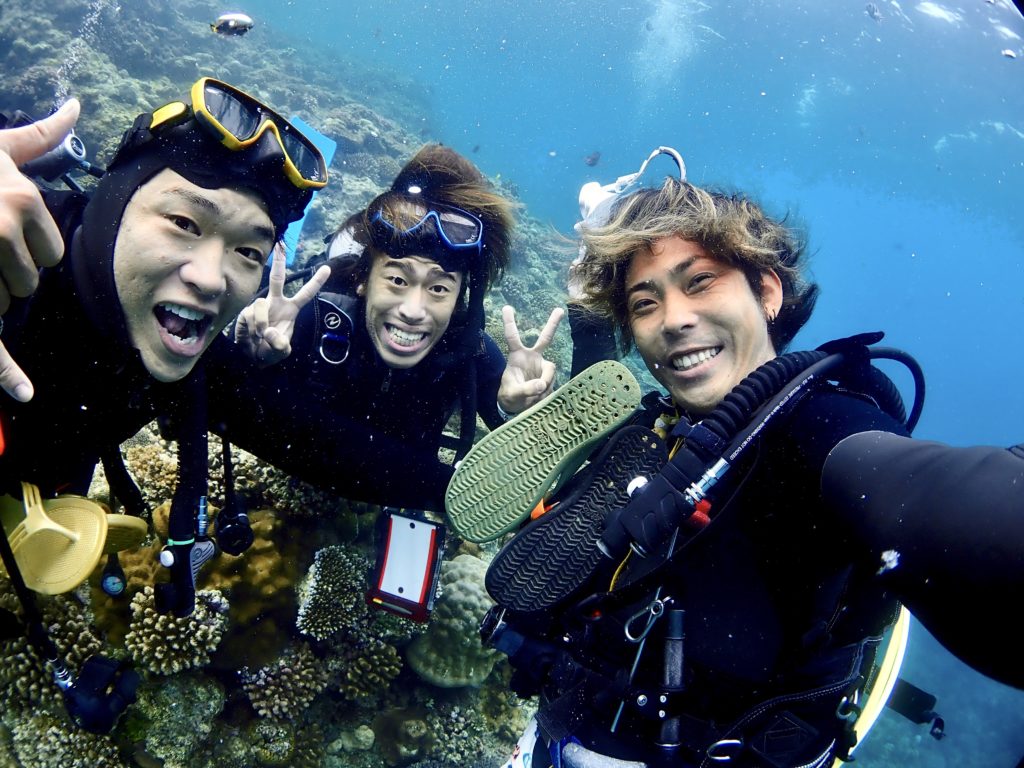 真栄田岬 ファンダイビング