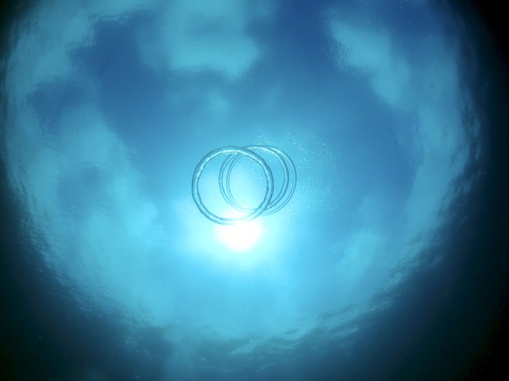 沖縄　バブルリング