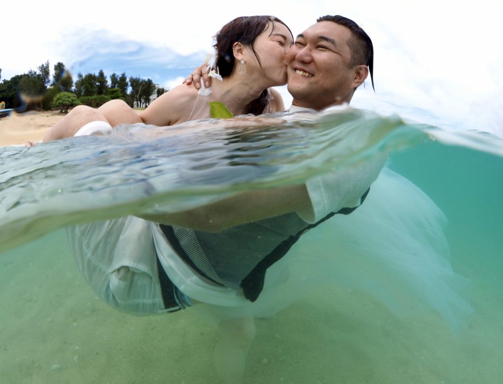 水中　ウエディングフォト