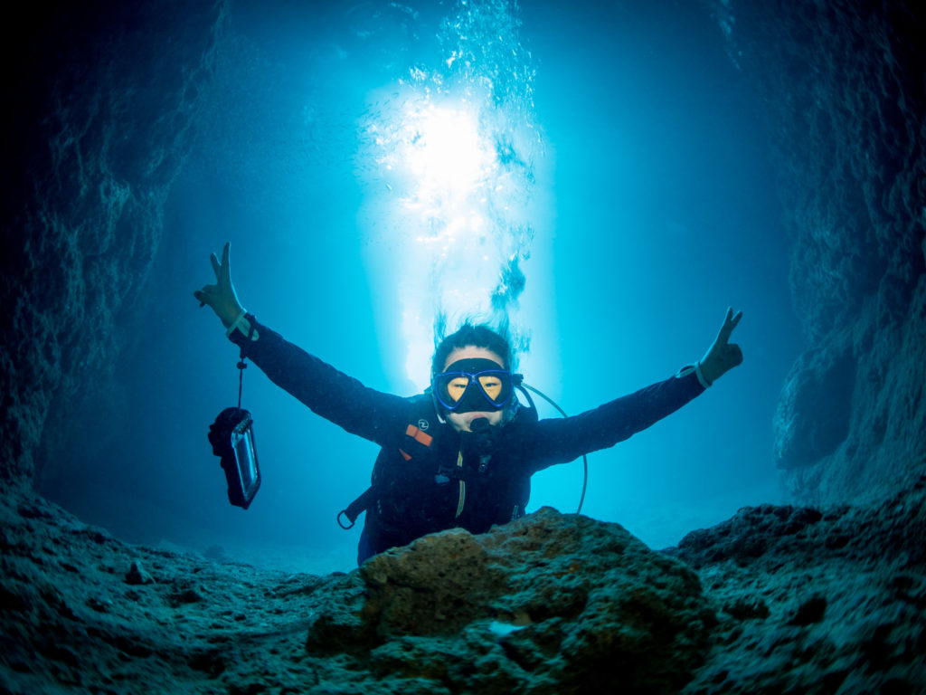 青の洞窟 ファンダイビング