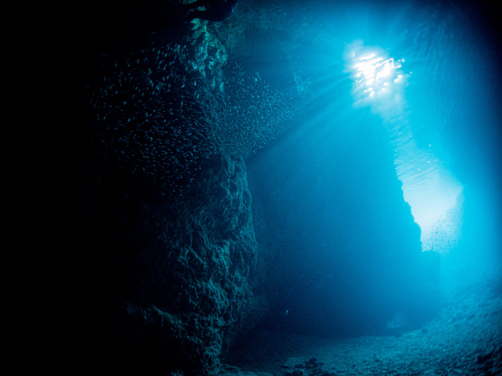 恩納村 青の洞窟