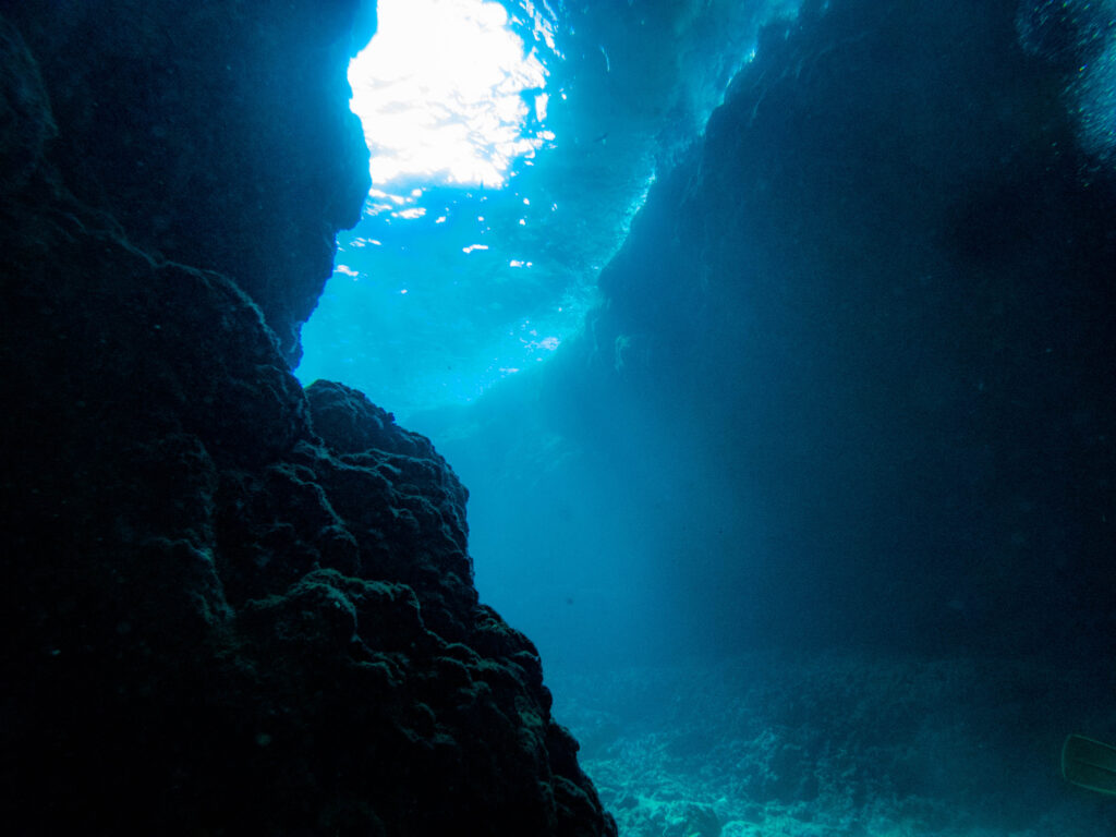 青の洞窟 体験ダイビング
