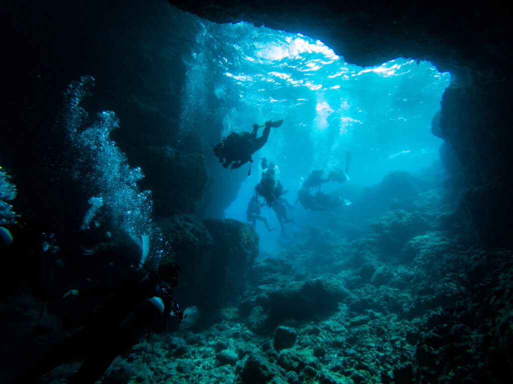 青の洞窟 体験ダイビング