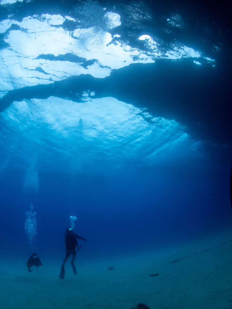 恩納村　軽石ダイビング
