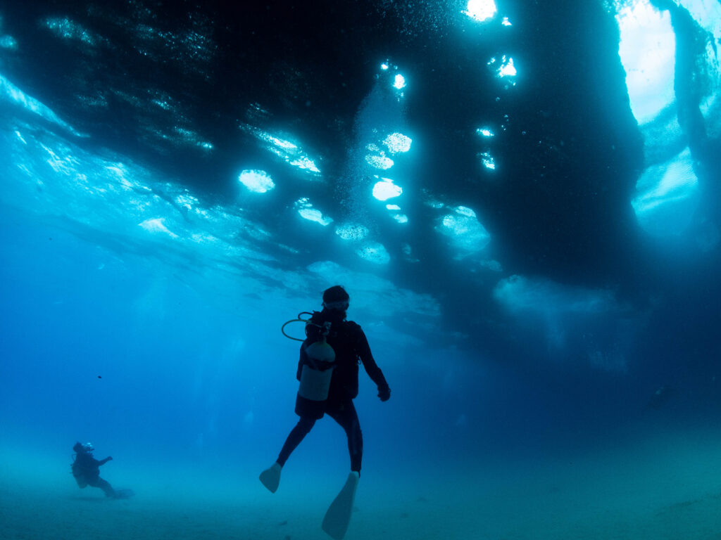 恩納村　軽石ダイビング