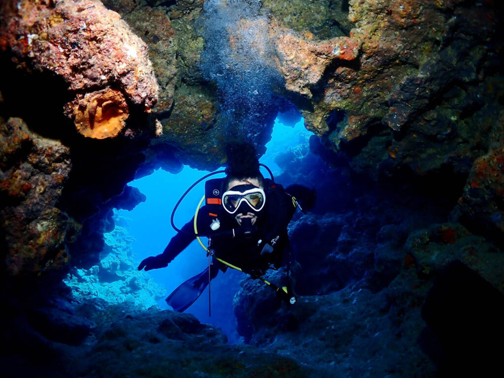 万座　ボートチャーター