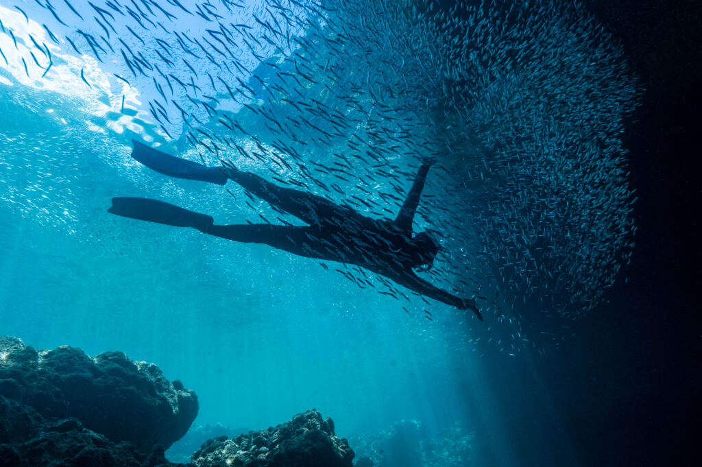 恩納村　青の洞窟