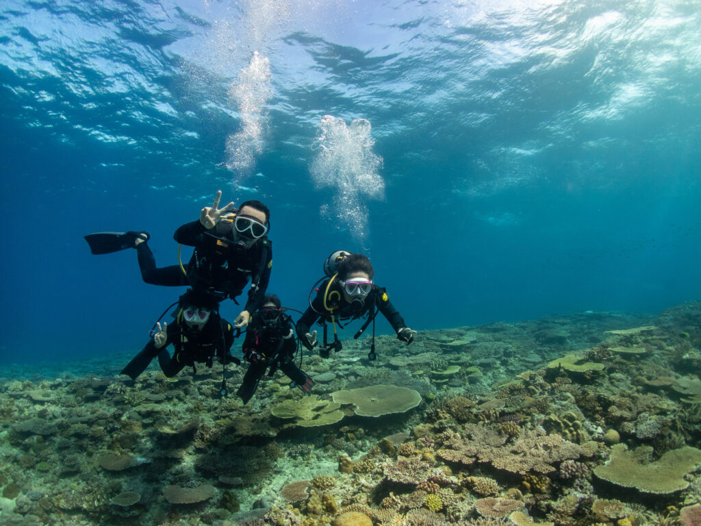 万座　ファンダイビング